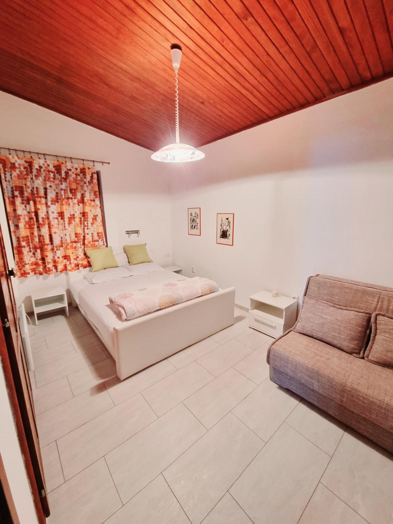 Villa Zlata - Holiday House Baška Rom bilde